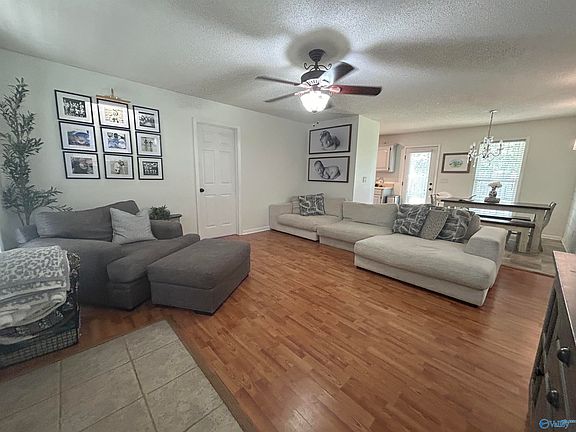 5th image of 24 Rachel Ln