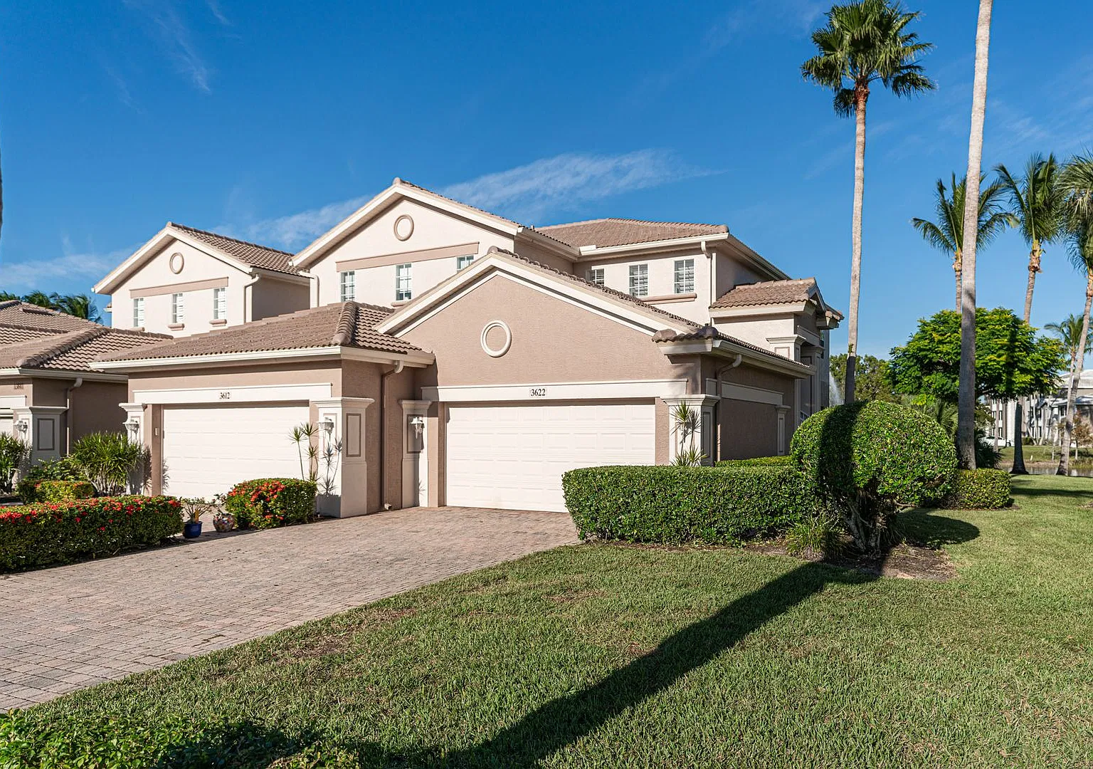 Townhouse available for rent. 3Bed/2bath. Special Offer! Qualify for a deposit-free option and sa... — Photo 1