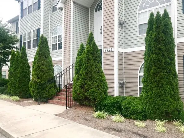 4700 E Pennoak Ln, Greensboro, NC 27407