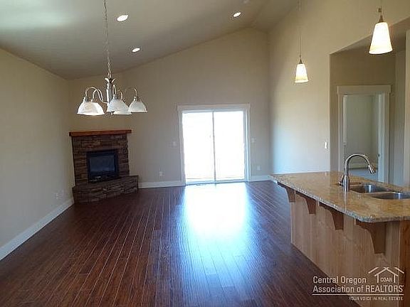 5th image of 62509 Eagle Rd