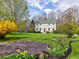 8 Oak Ridge Dr, Standish, ME 04084