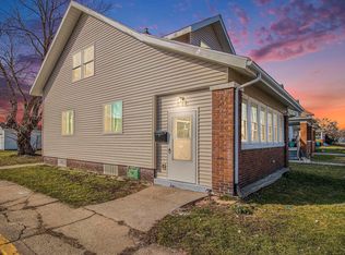 601 W 7th St, Mishawaka, IN