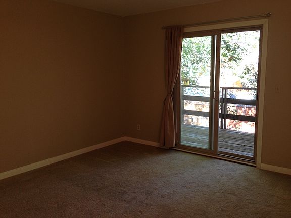 5th image of 485 Imperial Ave
