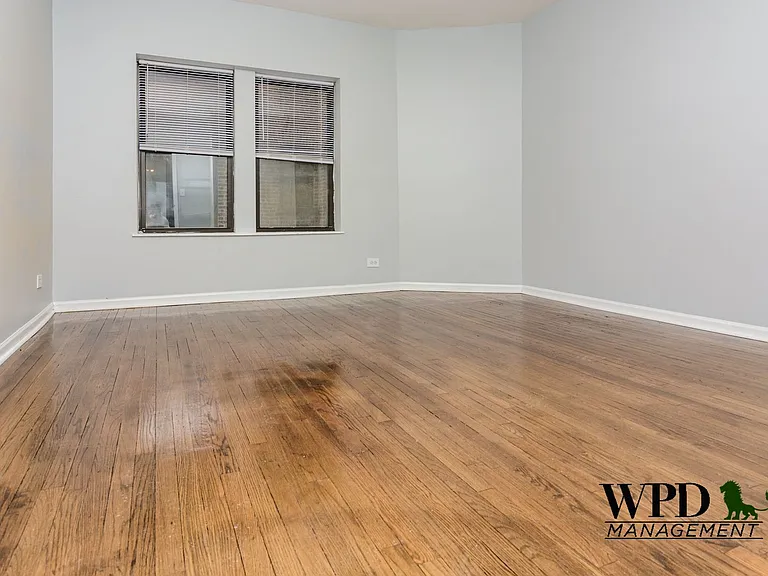 7549 S Essex Ave — Photo 6