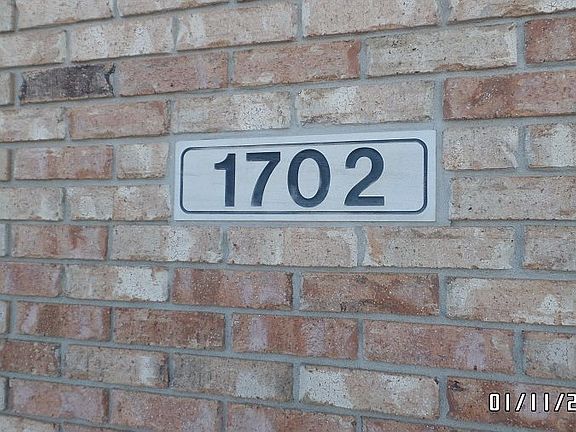 2nd image of 1702 E Brookside Trl