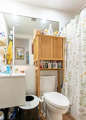 Rented by Brickview NYC Realty NYV LLC | media 4