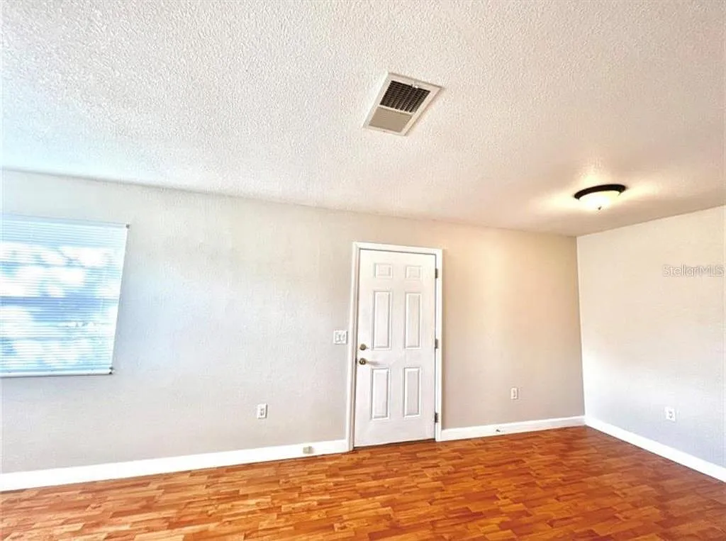 2 bed, 1.0 bath, 720 sqft, $1,500 — Photo 4