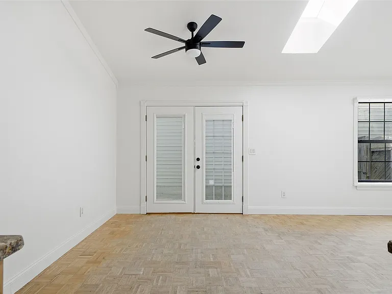 1813 W 62nd St — Photo 11