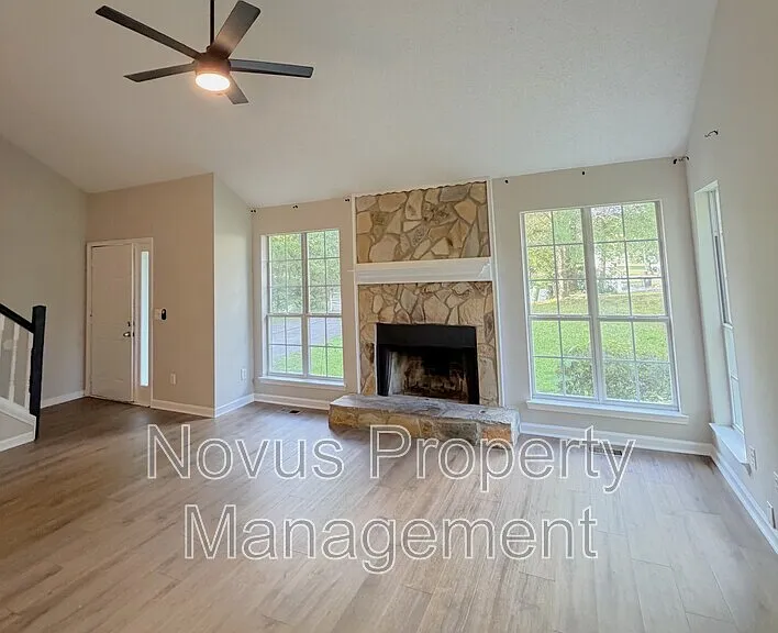 177 Melleray Ct — Photo 3
