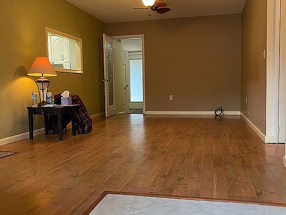 2nd image of 337 Gladys St