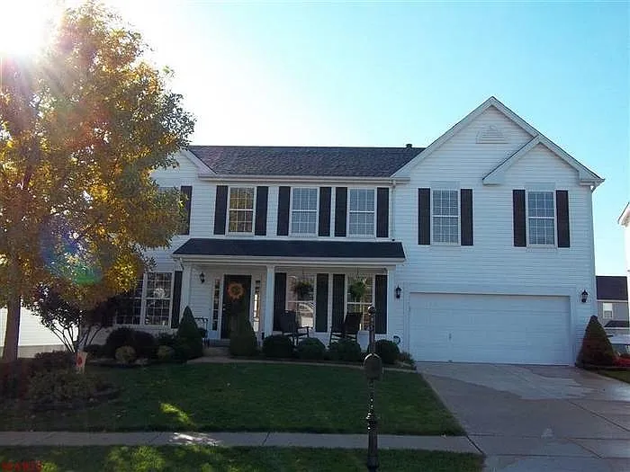 8011 Knights Crossing Dr photo 1