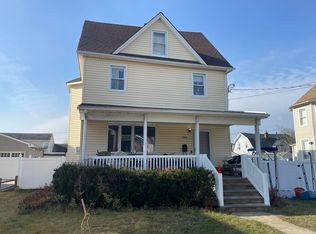 194 Westside Ave, Freeport, NY 11520