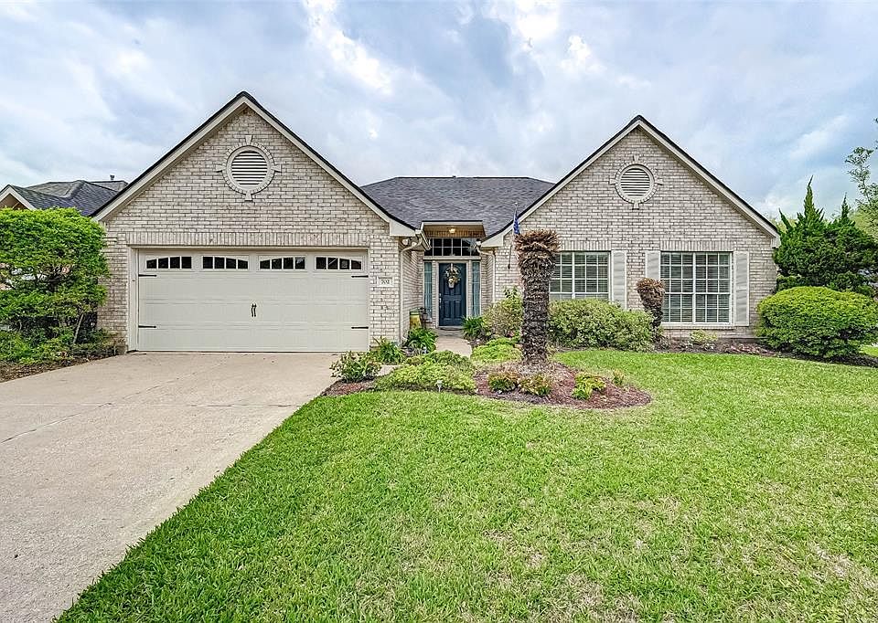 1st image of 702 Country Meadows Dr