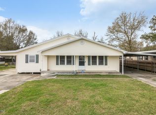 928 Pearl St, Rayne, LA 70578