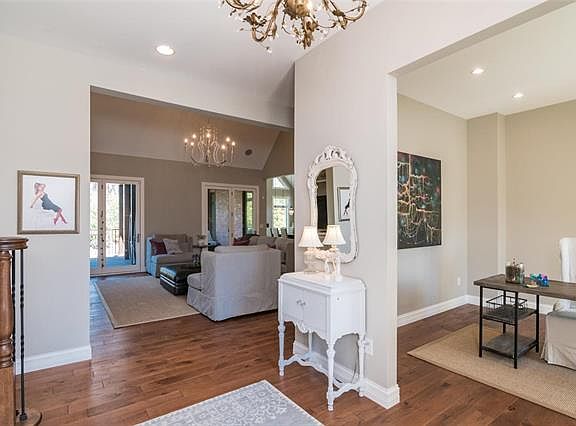 5th image of 5905 Meridian Woods
