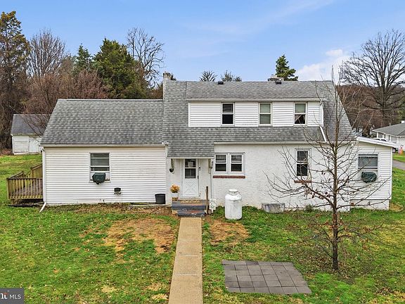 2nd image of 268 Ellicott Rd