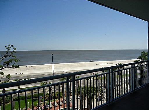 2nd image of 2228 Beach Blvd #403