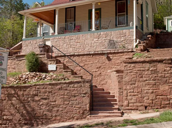 7 Washington Ave, Manitou Springs, CO 80829