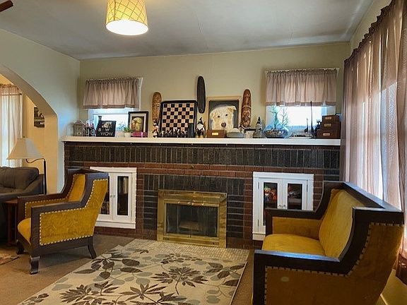 3rd image of 2025 E Courtland Ave