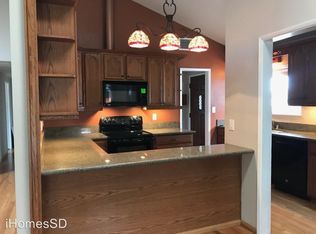 884 Joanne Way, El Cajon, CA 92020