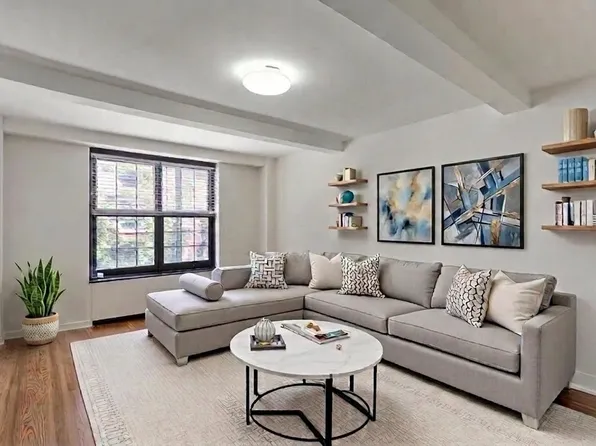 435 West 23rd Street image 1 of 12