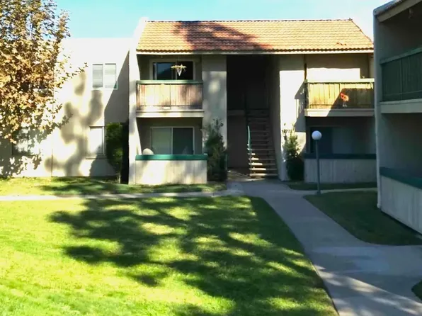 12722 Lakeshore Dr APT D, Lakeside, CA 92040