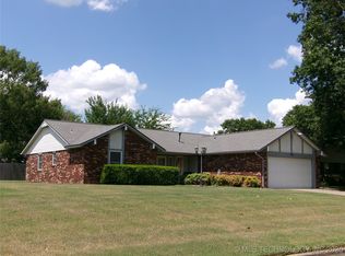 707 Foltz Ln, Muskogee, OK 74403
