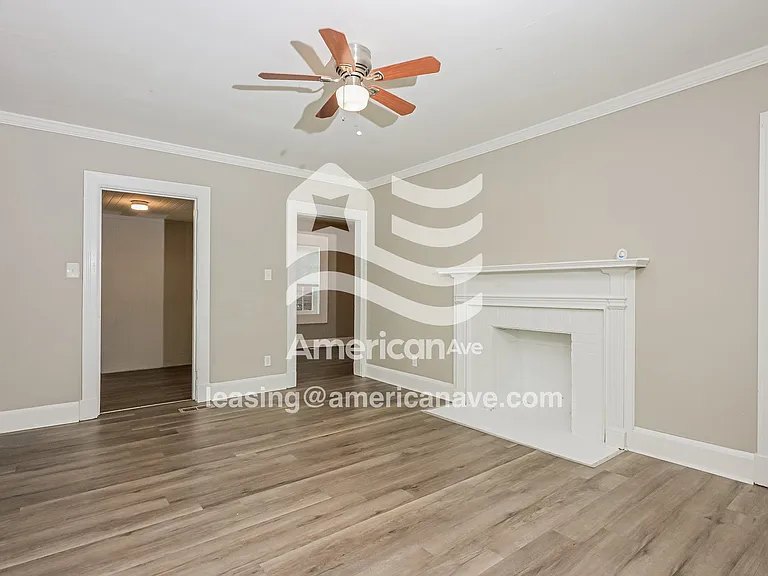 1433079_004_living_room_4.jpg
