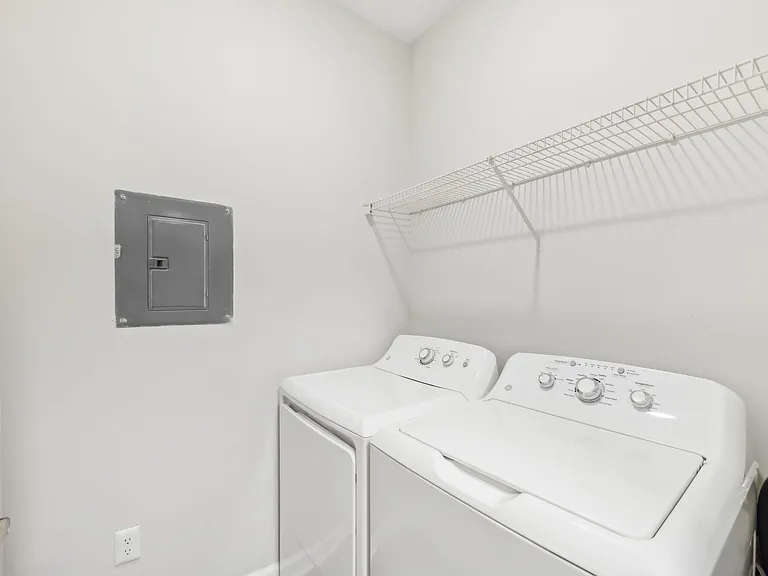 4305 Paxton Ln SW — Photo 43