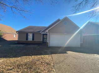 4320 Grand Pyramid Dr, Memphis, TN 38128