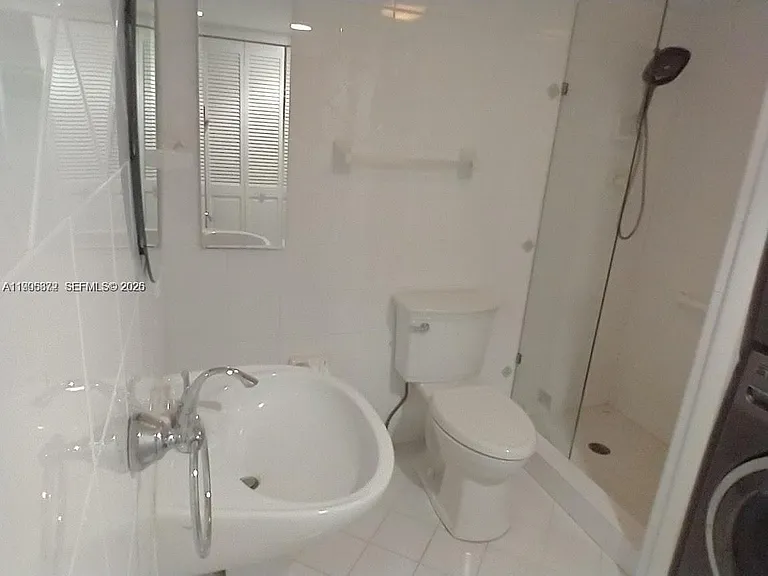 6039 Collins Ave #407 — Photo 10