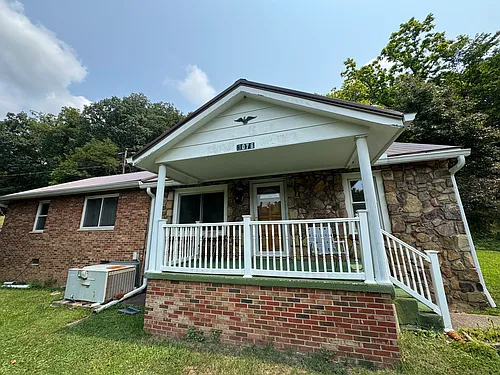 3076 Skyview Dr Photo 1