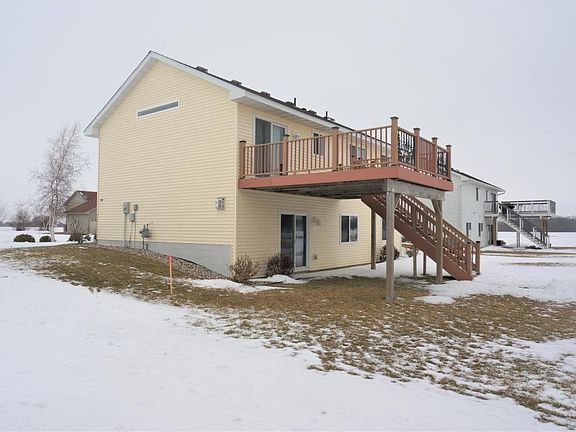 3rd image of 642 Olive St