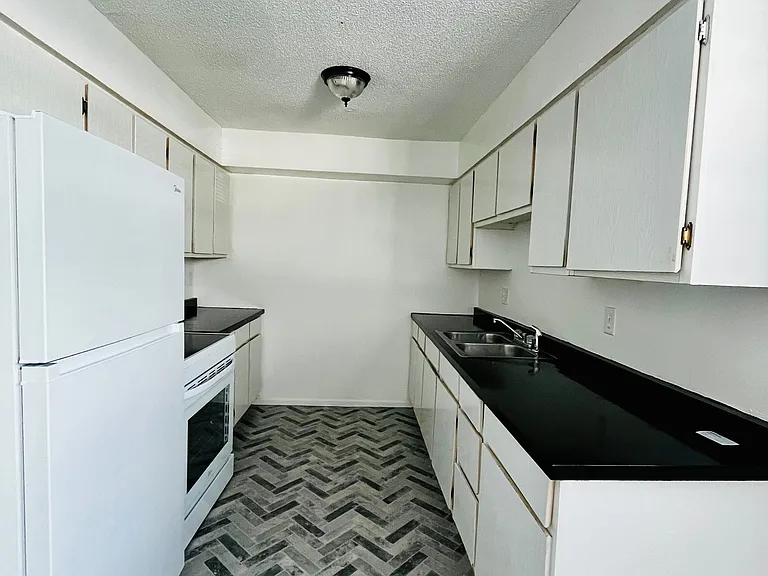 450 Tomoka Ave #114 — Photo 5