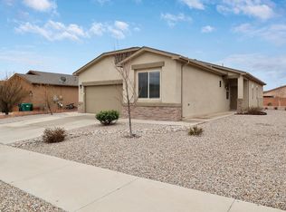 919 Hunter Ct NE, Rio Rancho, NM 87124
