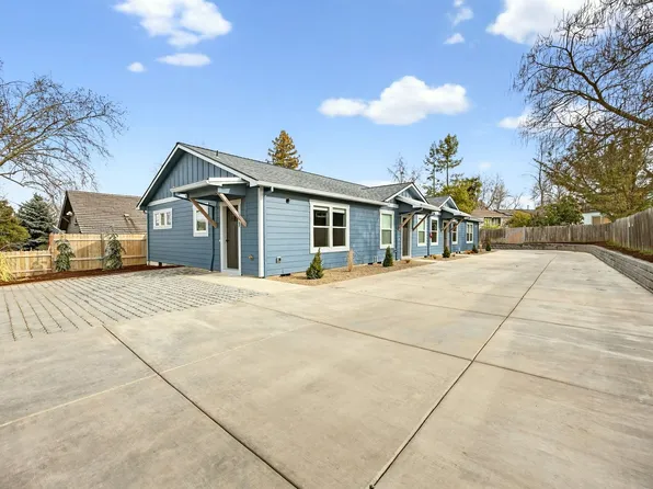 530 G St #2, Jacksonville, OR 97530