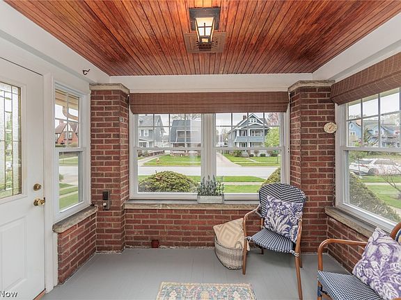 5th image of 1611 Clarence Ave