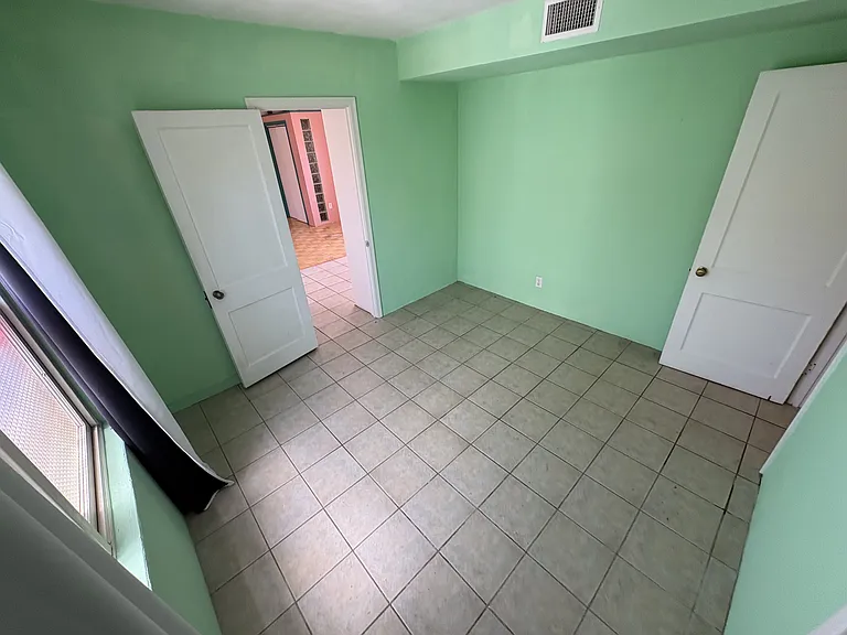 1317 N Dodge Blvd — Photo 18