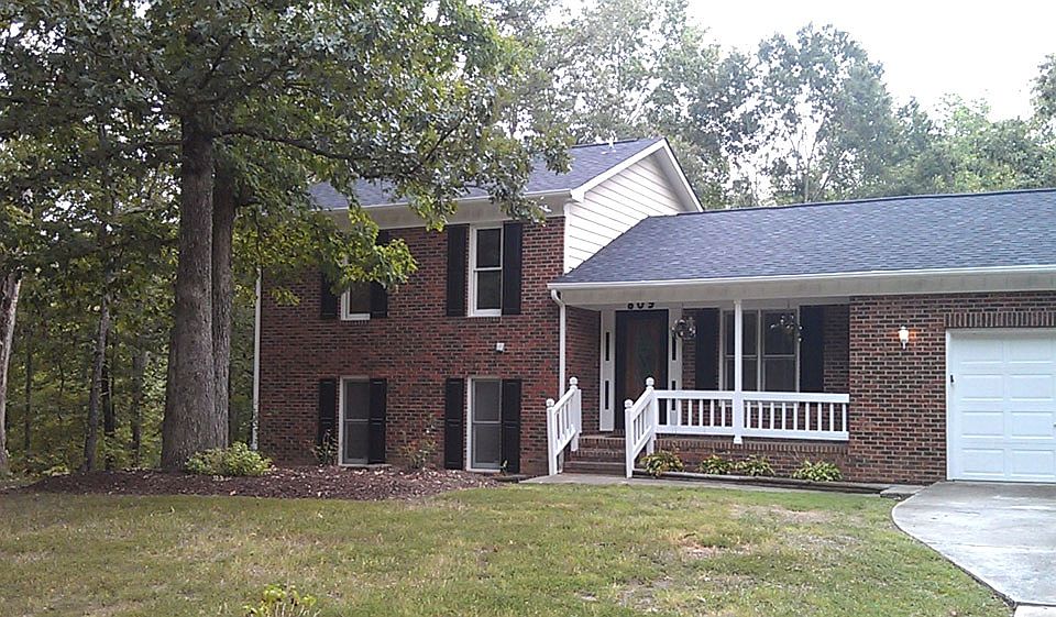 1st image of 809 Rock Hurst Dr
