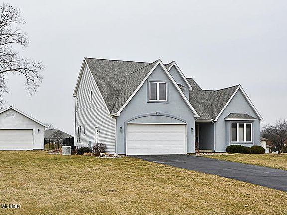 4th image of 97 Capercaillie Ln