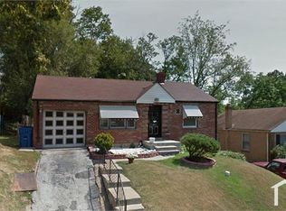 4706 Upshaw St, Saint Louis, MO 63121