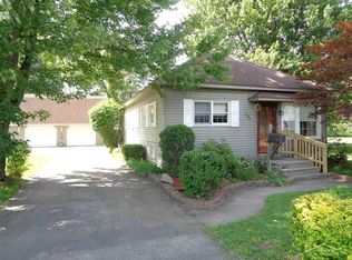 204 Clifford St, Saint Charles, MI