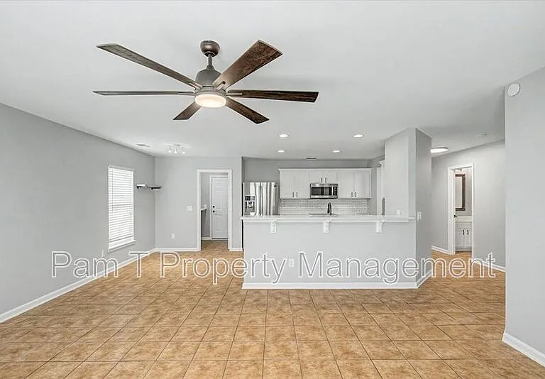 4 Bainbridge Way — Photo 17