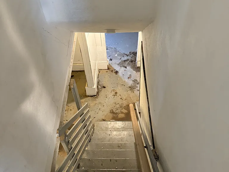 7426 Calvin Ave — Photo 10