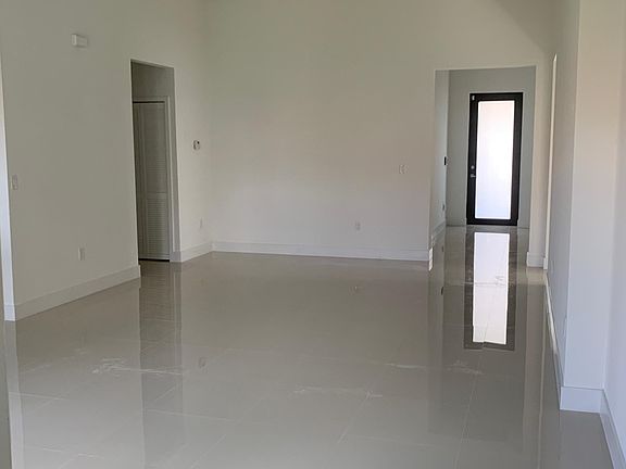 FAMILY AND LIVING ROOM