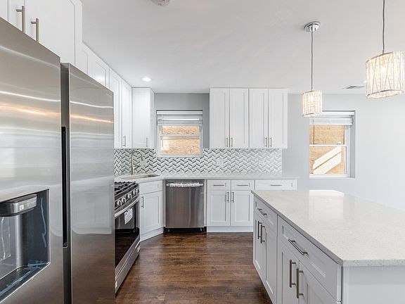 4th image of 3030 W Washington Blvd #3