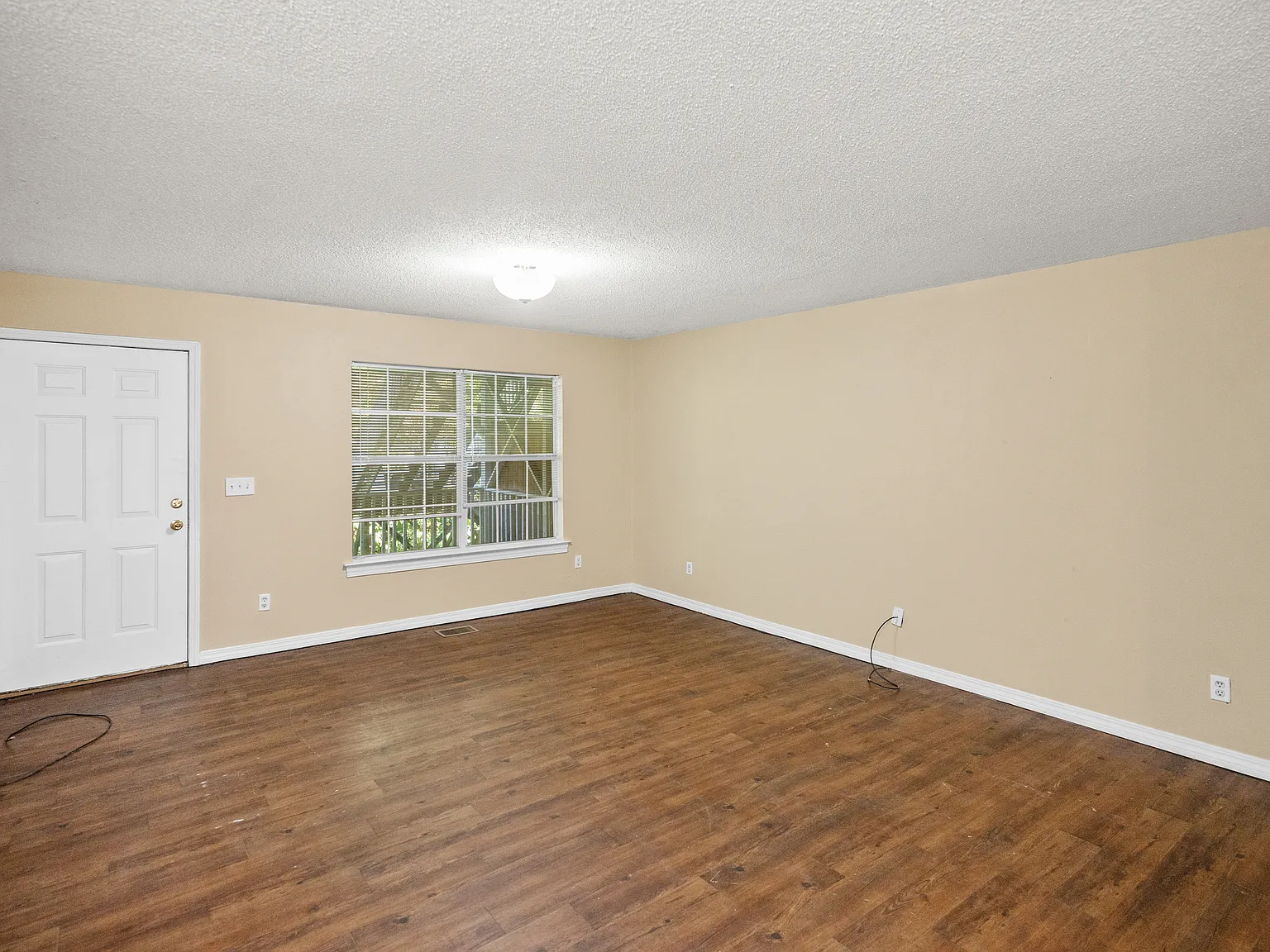8564 Garden Circle - 1 — Photo 3