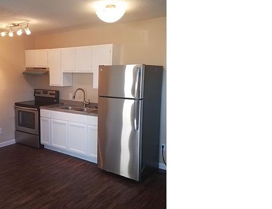 4th image of 5117 N Hampshire Blvd