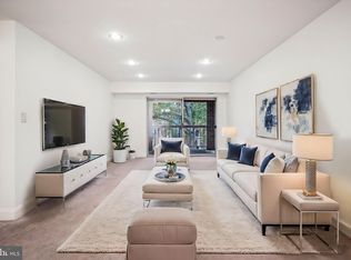 5904 Cove Landing Rd APT 202, Burke, VA 22015