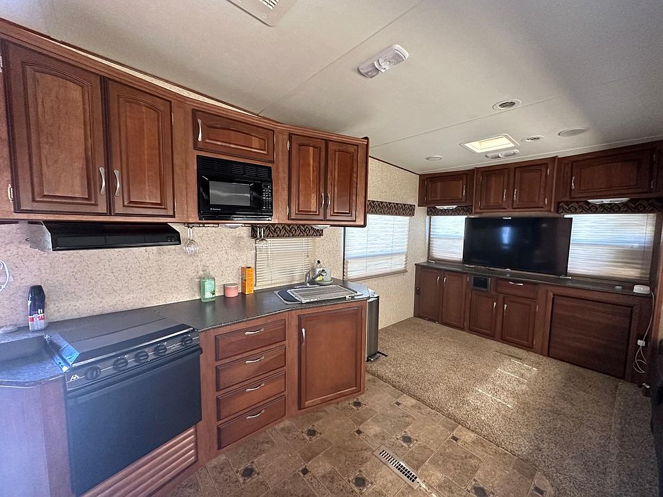 1st image of 1 Chaparral Dr